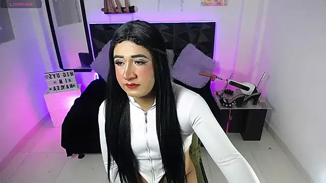 aleja_villareal from StripChat is Freechat