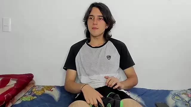 alex_connorr from StripChat is Freechat