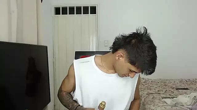 Alex_mojica from StripChat is Freechat