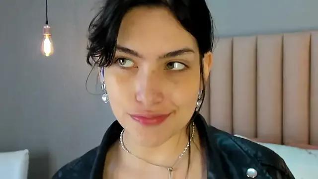 Alexa_Thaylor_ from StripChat is Freechat