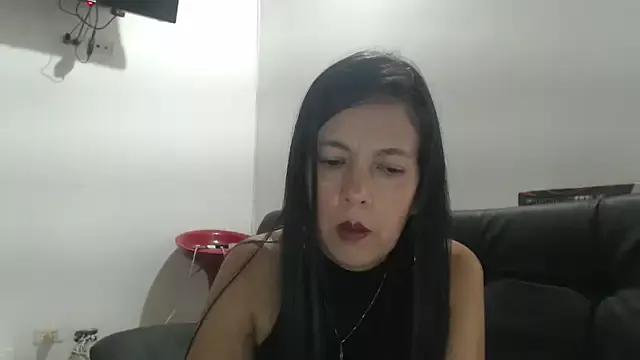 Alexxawinter from StripChat is Freechat