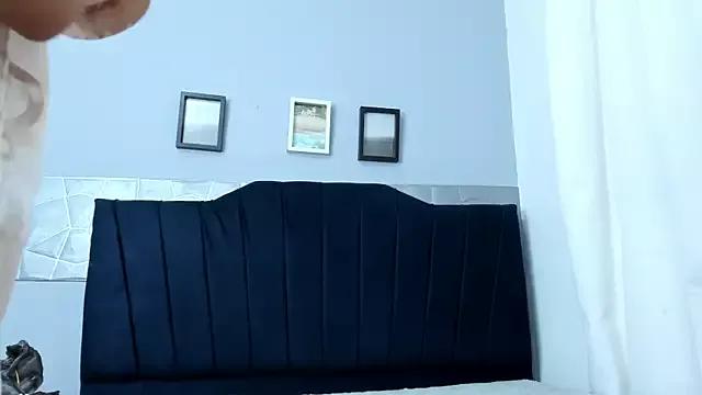 Alice_evans_lov from StripChat is Freechat