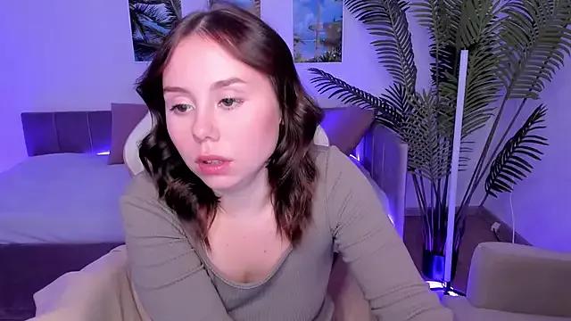 Alice_monro from StripChat is Freechat