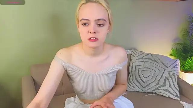Alice_Sole from StripChat is Freechat