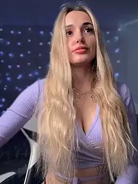 alicebedroom from StripChat is Freechat