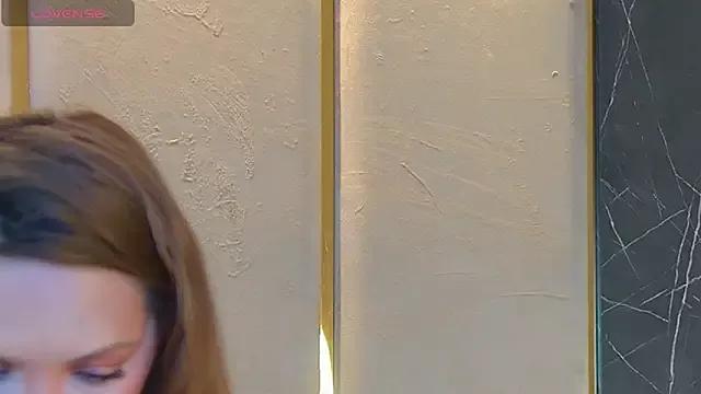 AliceBurke from StripChat is Freechat