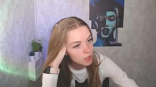 AliceFlirtt_ from StripChat is Freechat