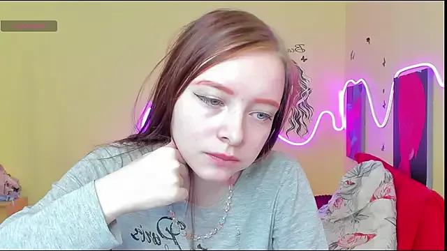 AliceHaris from StripChat is Freechat
