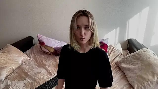 AliceSteele from StripChat is Freechat