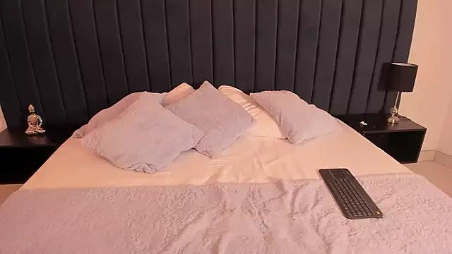 aliice_young from StripChat is Freechat