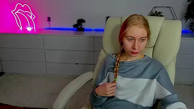 Alina_Blonde from StripChat is Freechat