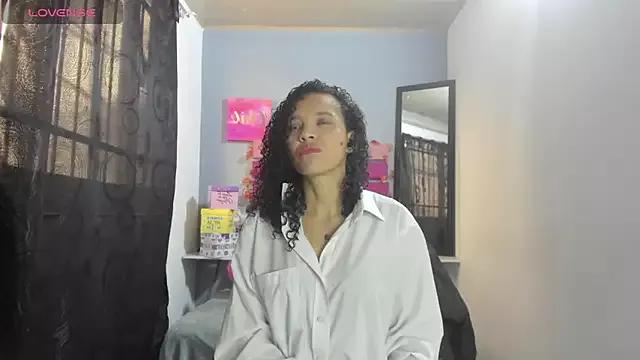 alma_azul from StripChat is Freechat