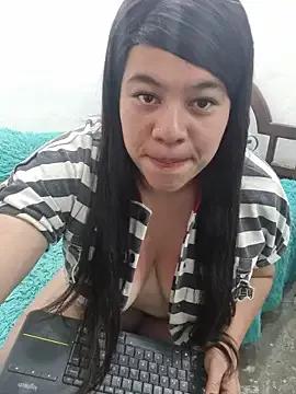 ALMAWHITE from StripChat is Freechat