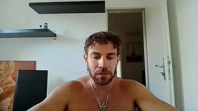 alpha-hunk from StripChat is Freechat