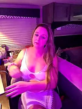 Amanda5889 from StripChat is Freechat