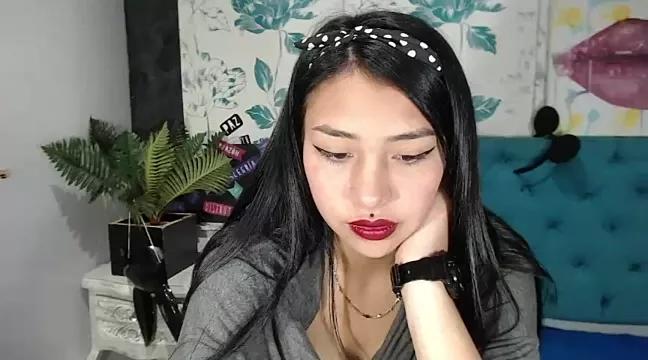 AmbarCherry webcams show profile image 