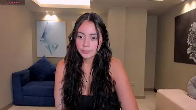 AmbarJames_ from StripChat is Freechat