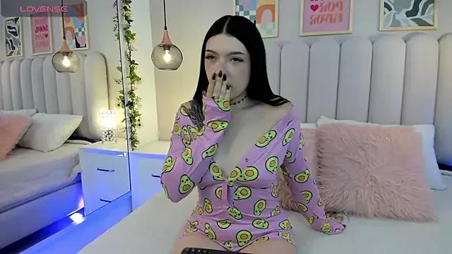 amber_luxe_ from StripChat is Freechat