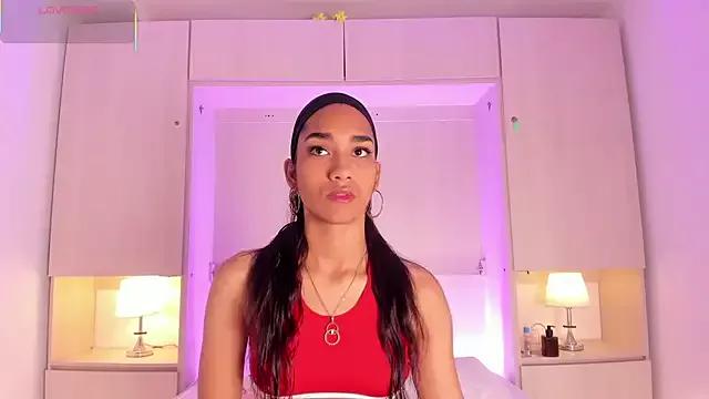 AnahiCollins from StripChat is Freechat