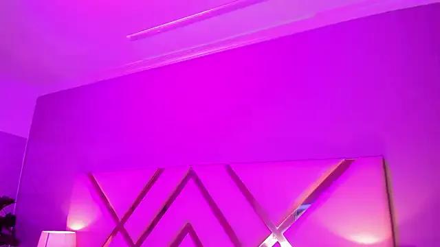 AnahisMonroe from StripChat is Freechat