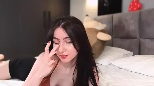 AnaMoonlight from StripChat is Freechat
