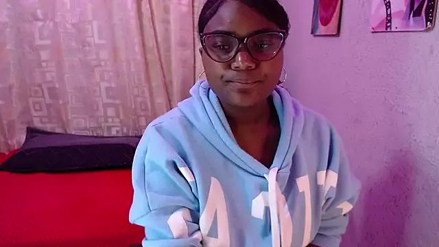 Andrea_curvy from StripChat is Freechat