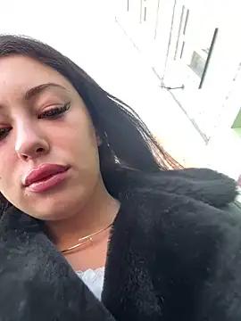 Get ready to be dazzled by the steamiest and freakiest young adult broadcasting sex cam shows on our young page. You're sure to find the excellent match for your whims. 