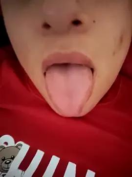 Angels_tomsop from StripChat is Freechat