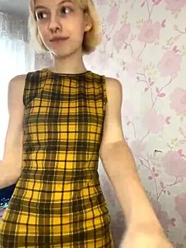 AnnaCutieBeauty from StripChat