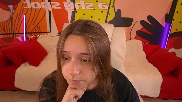 AnnaPearl from StripChat is Freechat