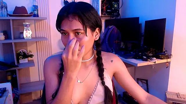 Annie_Darlingg from StripChat