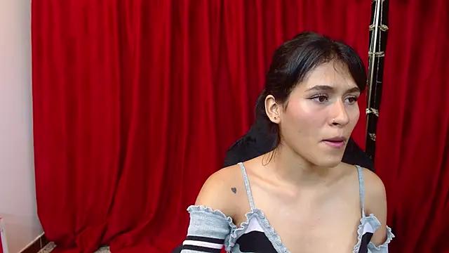 Annie_Darlingg from StripChat