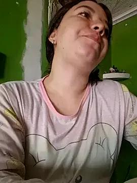 annyaparis from StripChat is Freechat