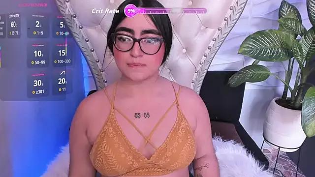 April__foxx from StripChat is Freechat
