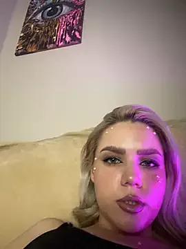 April_Purr from StripChat is Freechat