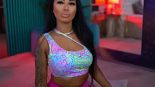 ArabellaPosh from StripChat is Freechat