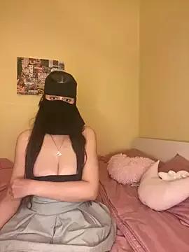 Girls free live sex cams: Check out the satisfaction of typing and cam2cam with our sensual livestreamers, who will teach you all about temptation and desires with their smoking hot physiques.