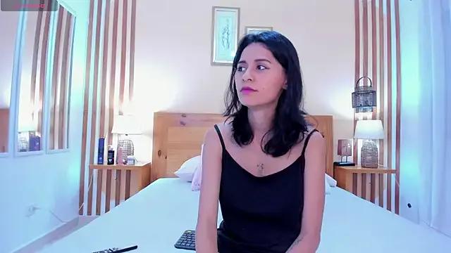 Ari_Ruiz from StripChat is Freechat