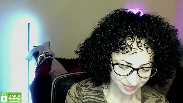 Arianasweety23 from StripChat is Freechat