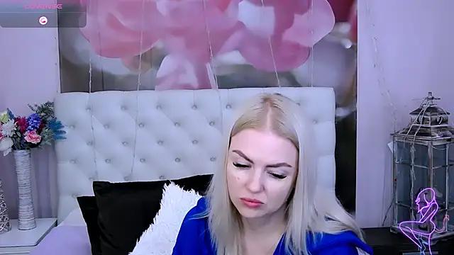ArianaXDior from StripChat