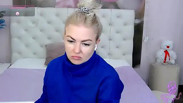ArianaXDior from StripChat