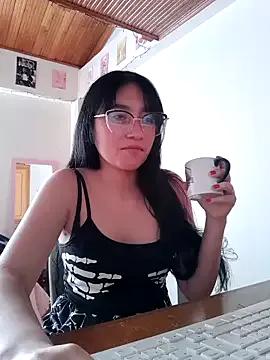 Arielle_lov from StripChat is Freechat