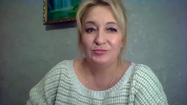 ArielXLoveresss from StripChat is Freechat