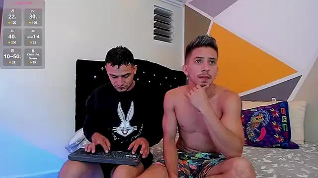 Aron-santoro from StripChat is Freechat