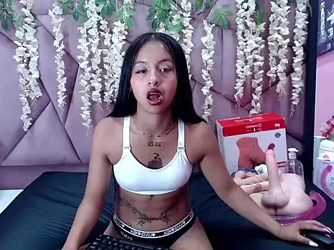 AshleyPrescott69 from StripChat is Freechat
