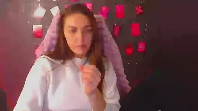Aurora_Loveu from StripChat is Freechat