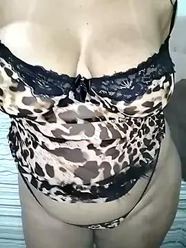 AuroraChest from StripChat is Freechat