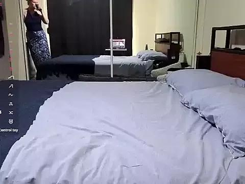 AussieKittyPurr from StripChat is Freechat