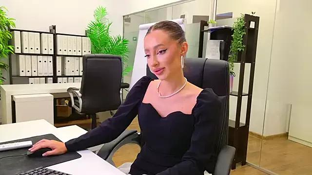 BabesGoesWild from StripChat is Freechat
