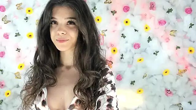 BabyAylin from StripChat is Freechat